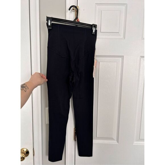 Free people movement hatch black maternity pants size XS C3-8
